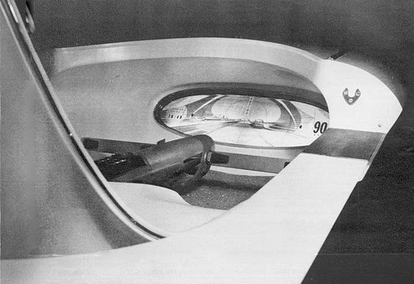 Ford Gyron - zdjęcie 4 Ford Gyron - zdjęcie 4