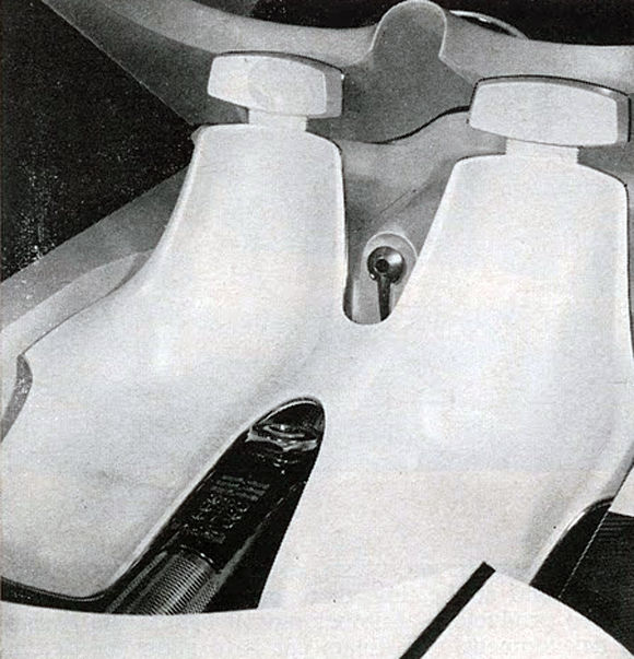 Ford Gyron - zdjęcie 5 Ford Gyron - zdjęcie 5