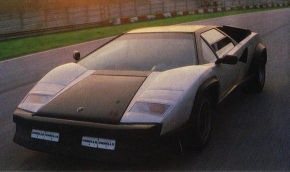 Lamborghini Countach Evoluzione - zdjęcie 5 Lamborghini Countach Evoluzione - zdjęcie 5