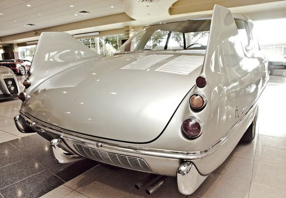 Pininfarina X - zdjęcie 5 Pininfarina X - zdjęcie 5