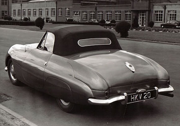 Triumph TRX - zdjęcie 8 Triumph TRX - zdjęcie 8