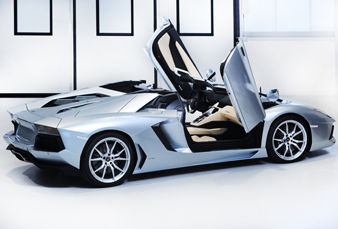 Lamborghini Aventador LP700-4 Roadster Lamborghini Aventador LP700-4 Roadster