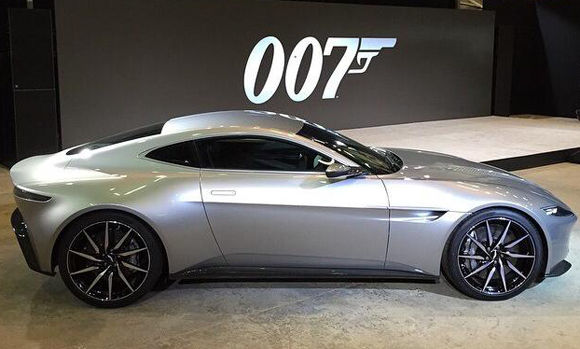 Aston Martin DB10 Aston Martin DB10