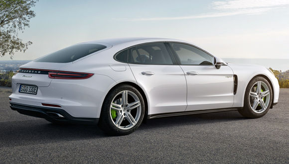 Porsche Panamera 4 E-Hybrid Porsche Panamera 4 E-Hybrid