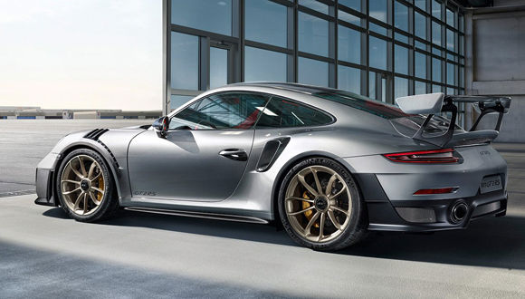 Porsche 911 GT2 RS Porsche 911 GT2 RS