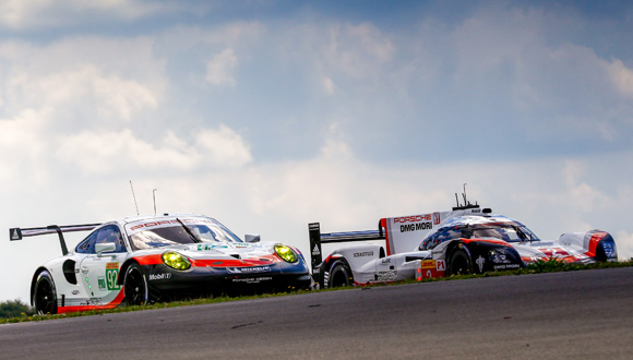 Porsche 919 Hybrid 2017 i Porsche 911 RSR Porsche 919 Hybrid 2017 i Porsche 911 RSR