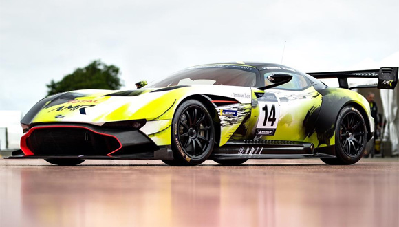 Aston Martin Vulcan AMR Pro Aston Martin Vulcan AMR Pro