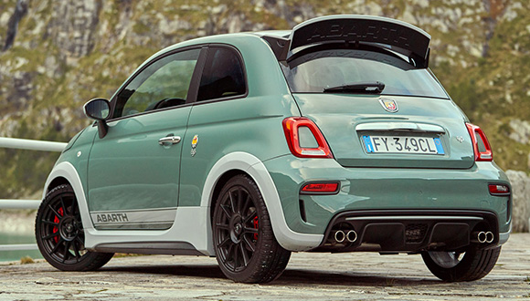 Abarth 695 70° Anniversario Abarth 695 70° Anniversario