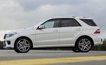 Mercedes-Benz ML 63 AMG Mercedes-Benz ML 63 AMG