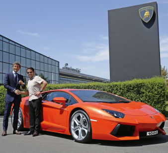 Lamborghini Aventador LP700-4 Lamborghini Aventador LP700-4