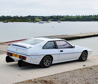 Lotus Excel Submarine Lotus Excel Submarine