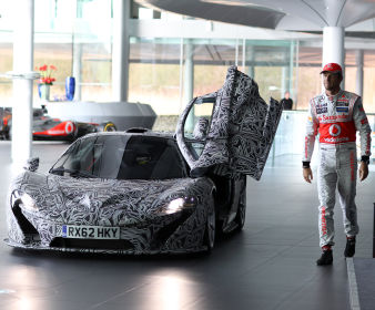 McLaren P1 i Jenson Button McLaren P1 i Jenson Button
