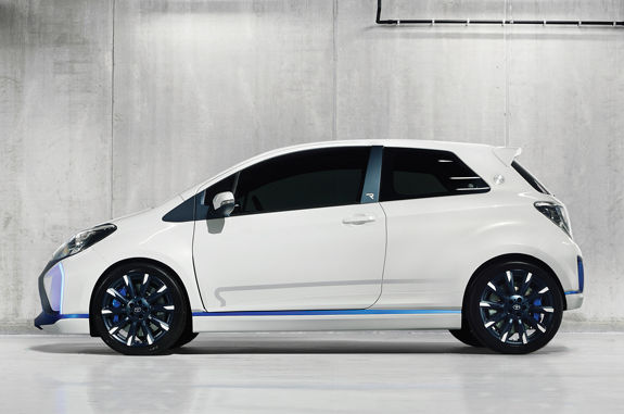 Toyota Yaris Hybrid-R Toyota Yaris Hybrid-R