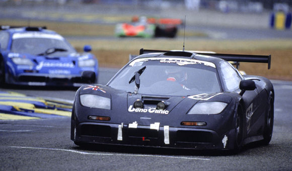 McLaren F1 GTR McLaren F1 GTR