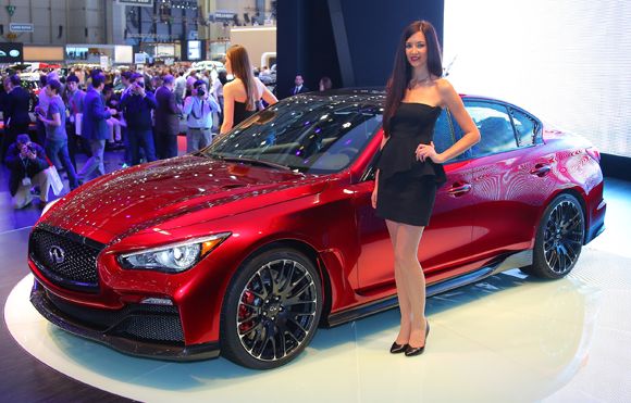 Infiniti Q50 Eau Rouge Infiniti Q50 Eau Rouge
