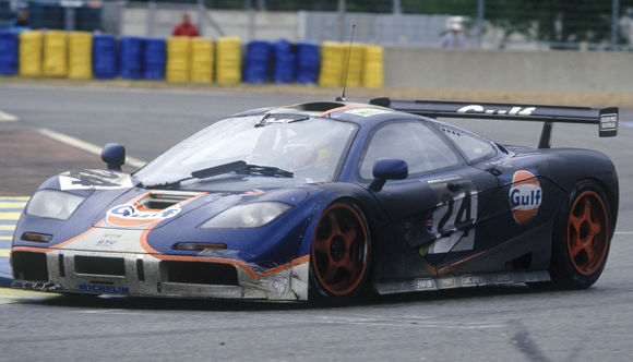 McLaren F1 GTR McLaren F1 GTR